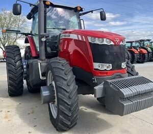 Massey Ferguson 8600 Tractor