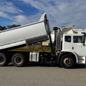 Truck Tipper Iveco Acco 2013 101186km 2 way tail gate Auto 1ISW335 SN1780